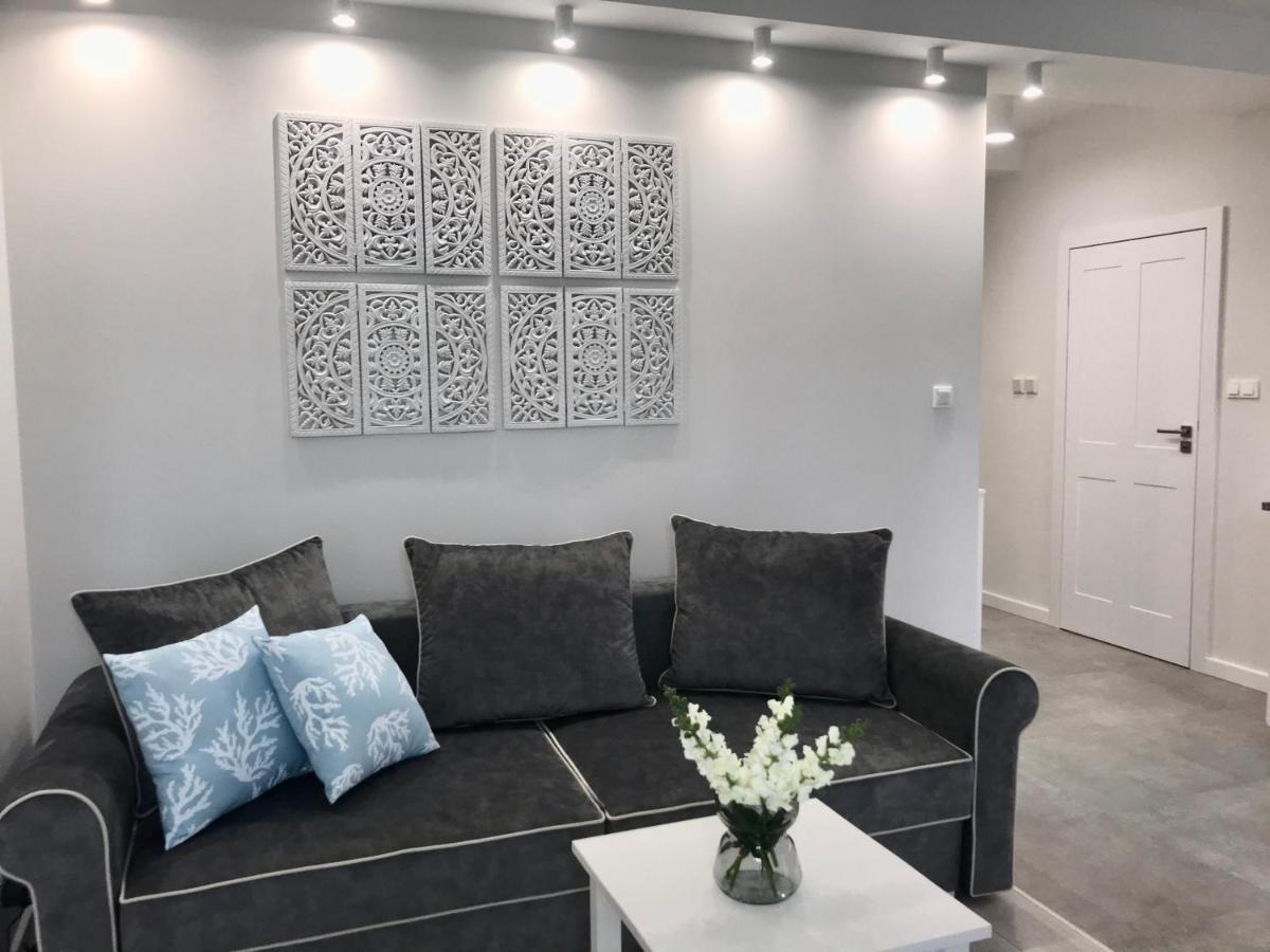 Apartamenty Porto Eli รอวี ภายนอก รูปภาพ