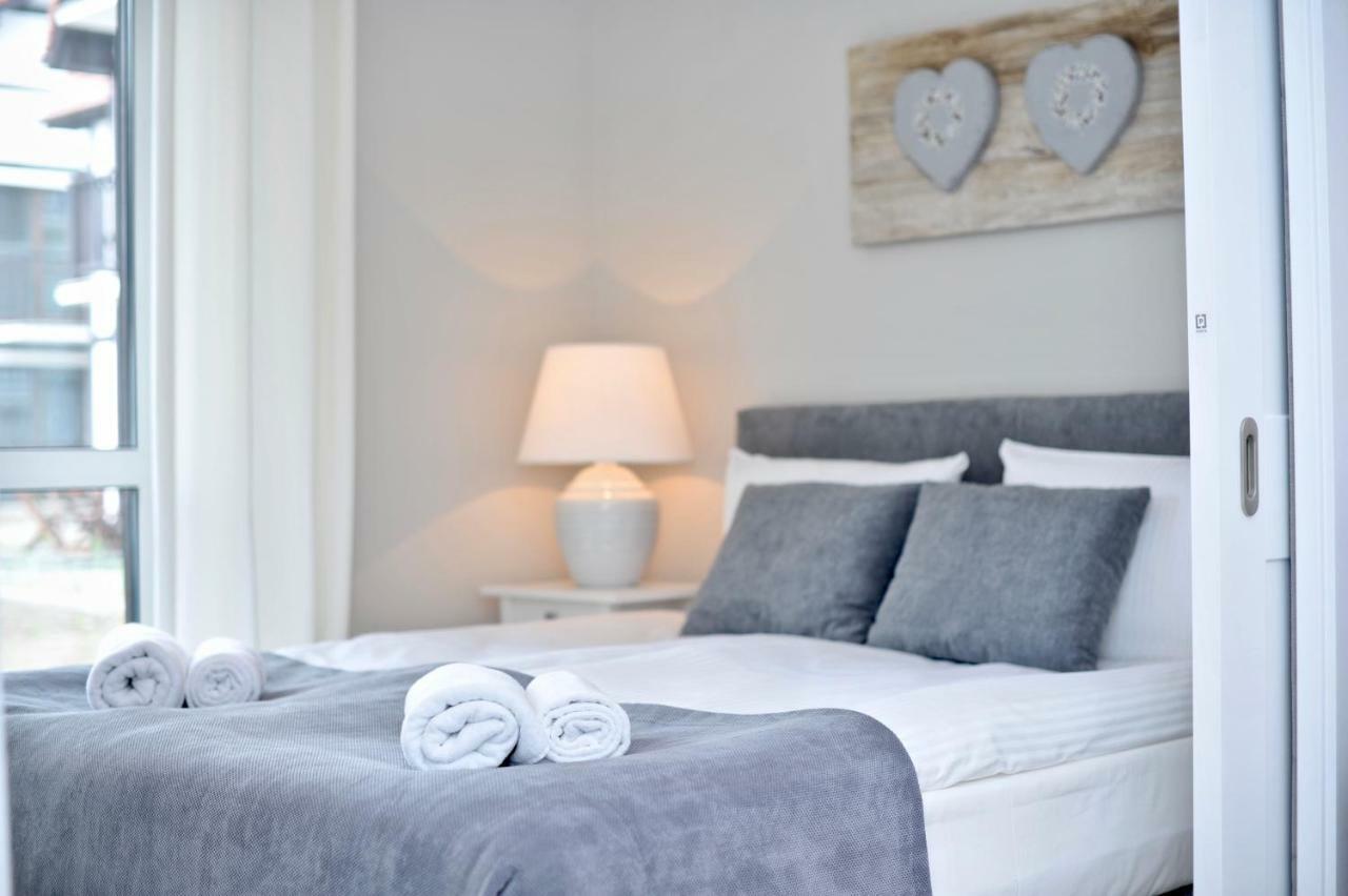 Apartamenty Porto Eli รอวี ภายนอก รูปภาพ